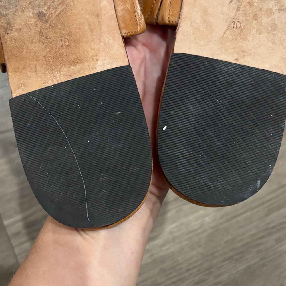 Paige Devyn Scalloped Grommet Slide Sandal Honey Brown Leather, Cottagecore - Picture 5 of 10